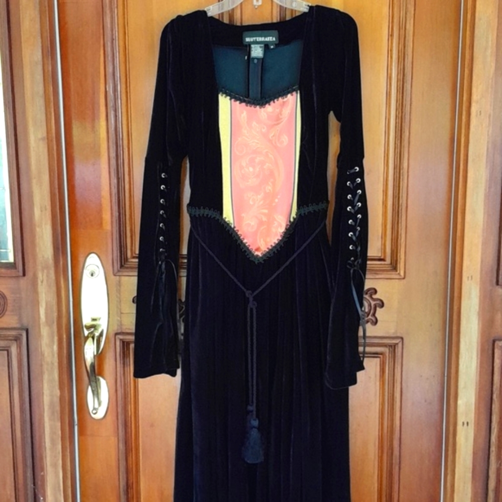 Vintage Gothic Velvet Long Gown NWOT